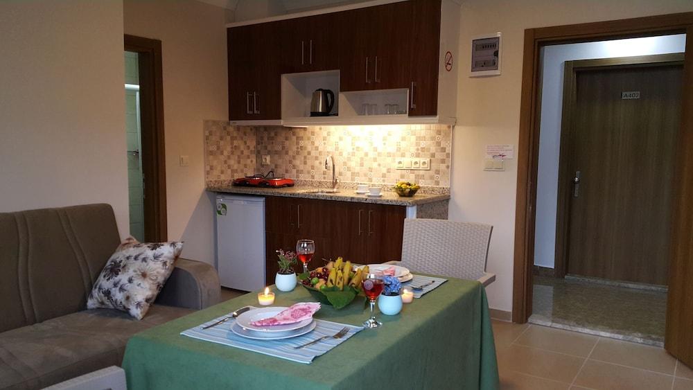 Midi Suites & Hotels Аланя Екстериор снимка